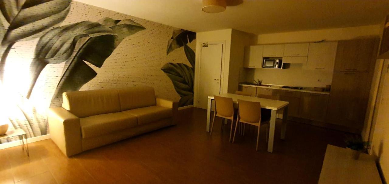 Apart Hotel Atlantic Grado Bagian luar foto